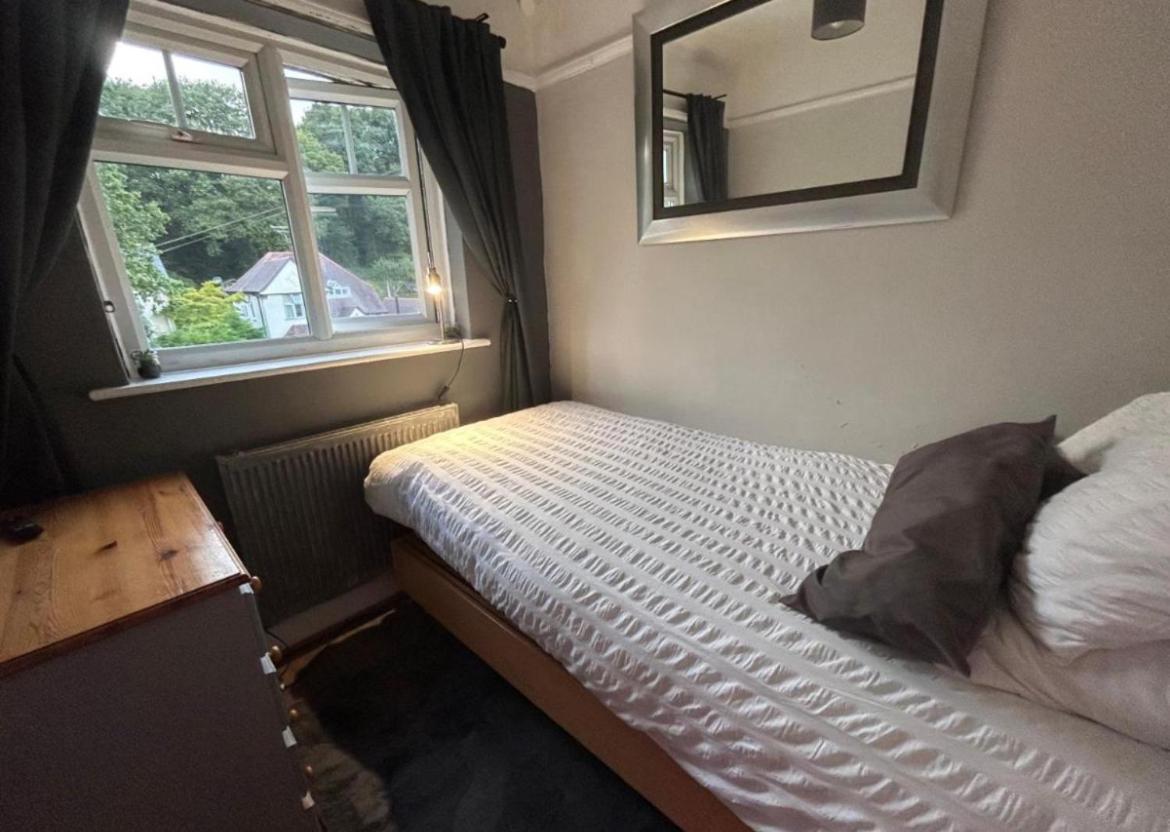 Redditch Rest Near Town Centre & Transport Links Lejlighed Eksteriør billede